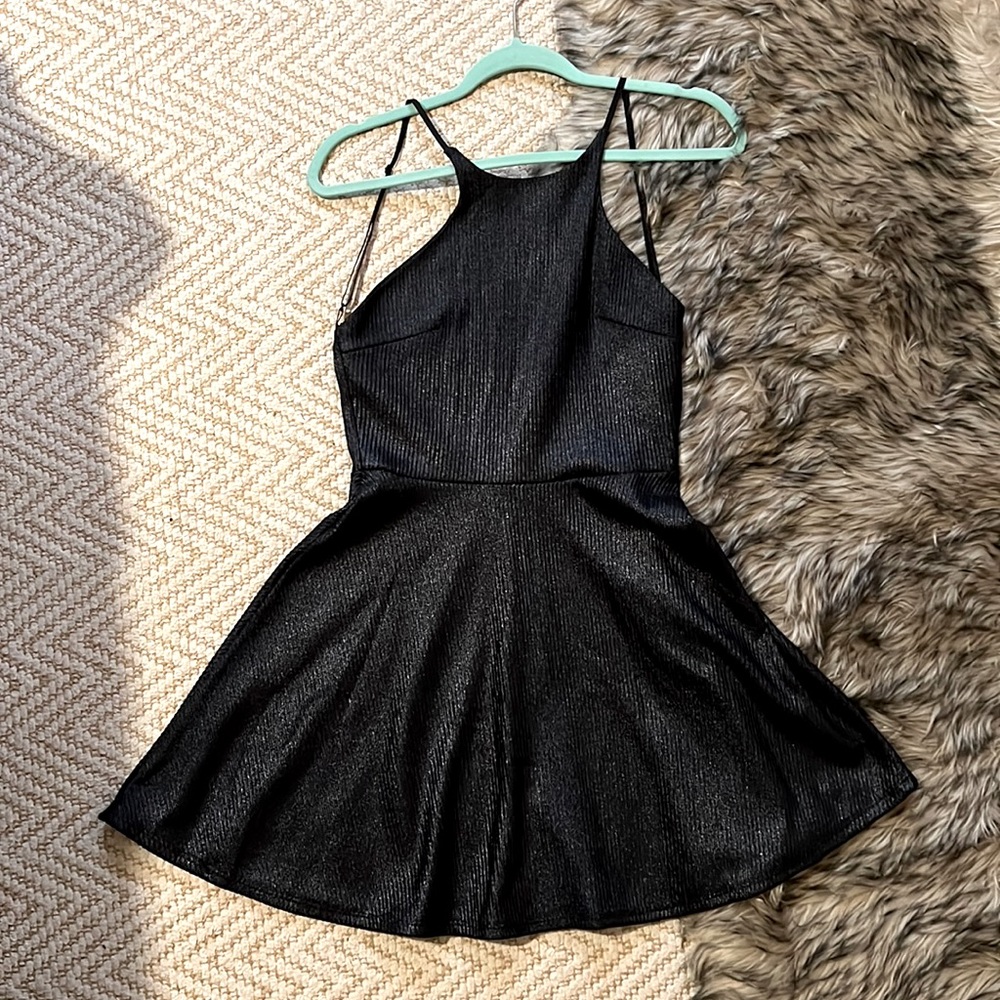 The Electric Boutique - Dark Blue Shimmery Backless Short Flowing Dress